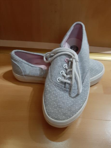 Dievčenské tenisky, 36