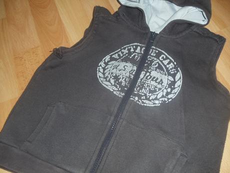 Vesta s kapucnou, cherokee,104