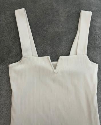 Biele body, xs