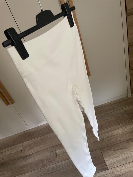 Štýlové krémové legíny 4f, l