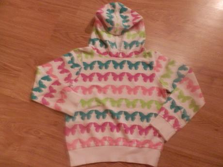 Motýliková mikina, 122