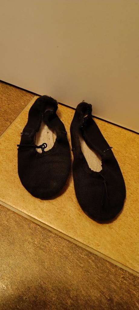 Topánky na balet, 33