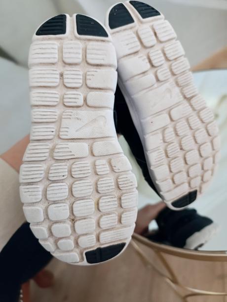 Dievčenské tenisky, nike,28