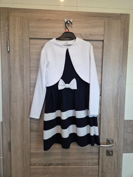 Slávnostné šatky, 158