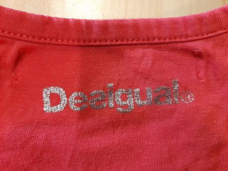 Tičko so srdiečkom, desigual,98