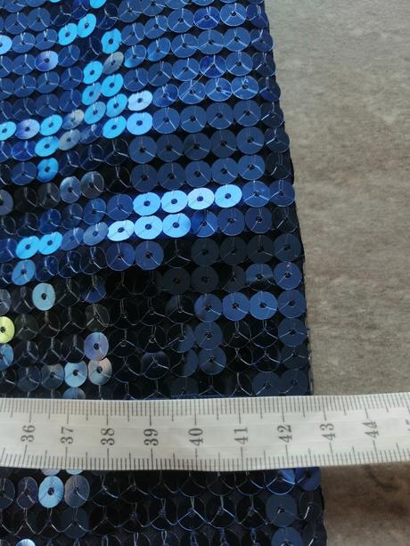 Flitrové pružné šaty asos, vm, kráľovská modrá, m