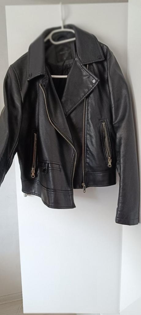 Kožená bunda, 40