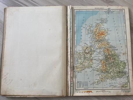 Stará prekrásna kniha soubor map 1946,,