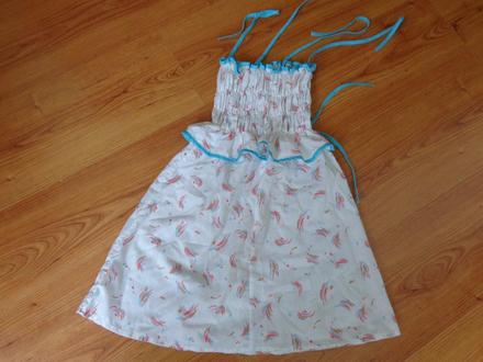 Letné šaty na ramienka, 116