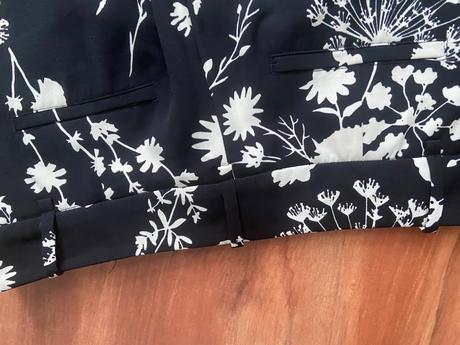 Siroke nohavice cierno biele, l