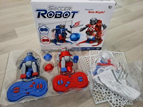 Futbaloví roboti na ovládanie, soccer,