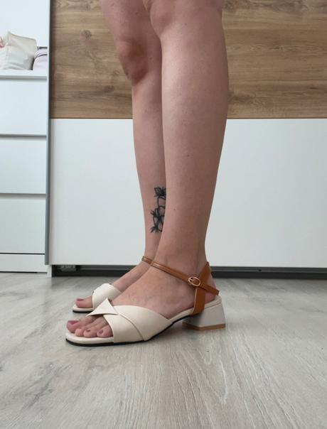 Sandále na opätku, 38