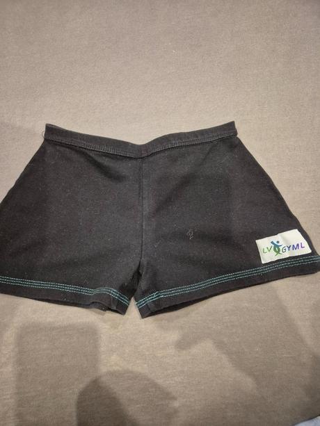 Gymnastické kratasy, 140