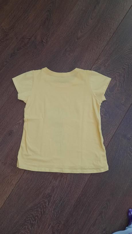 Tielko "jahoda" + tričko v.134, palomino,134