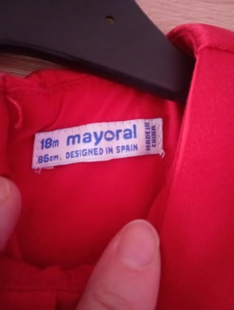 Slávnostné šaty, 86