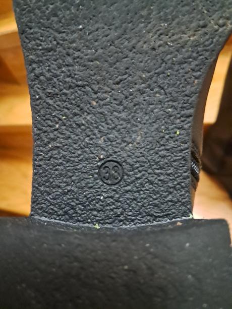 Dámske kožené tmavozelené čižmy simen 38, 38