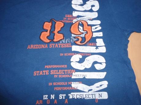 Tmavomodre chlapcenske tricko, 128