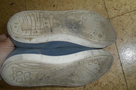 Riflové tenisky - zn. vagabond, vans,38