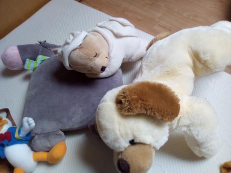 Mix plyšových hračiek a ruksačikov, 