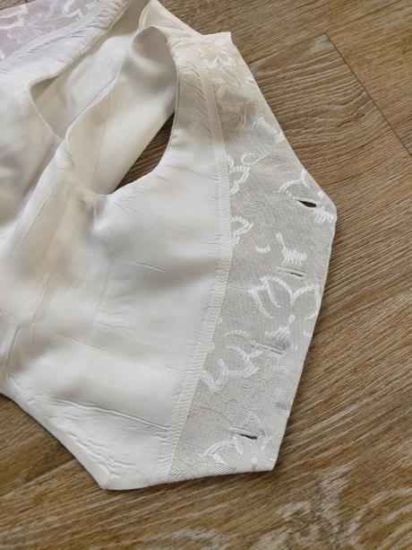 Slávnostný komplet, 92