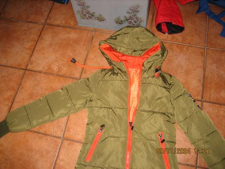 Vetrovka, xs