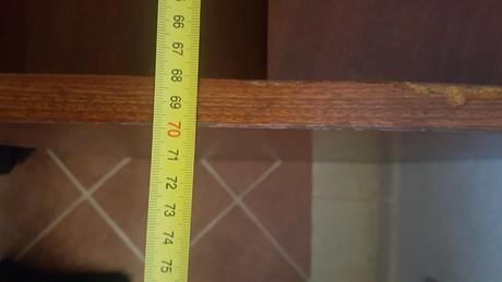 Kvalitný drevený stolík / ľavica, 