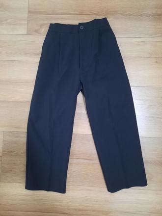 Spoločenské nohavice, 116