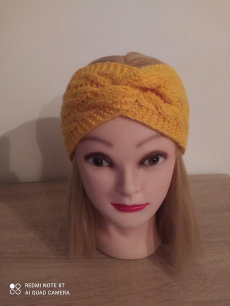 Štrikovana čelenka, 