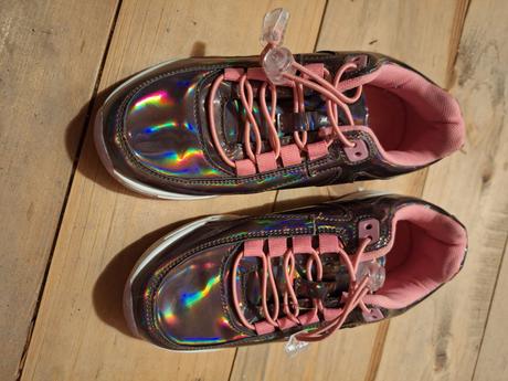 Botasky, reserved,32