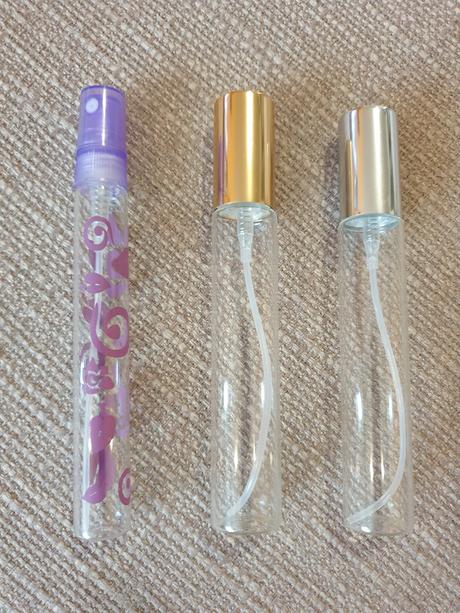 Kabelkové sklené flakóny na parfém 15 ml,