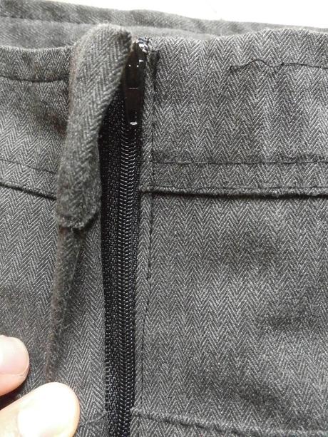 Elegantné elastické nohavice m/l - min. nosené, m