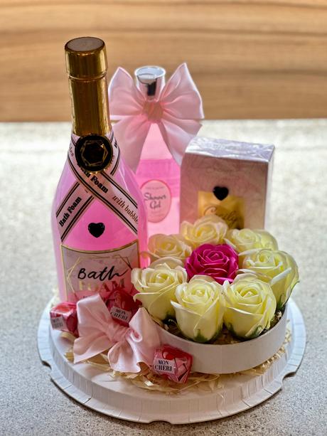 Box mydlových ruží a kozmetiky, 