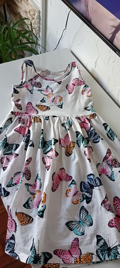 Letné šaty s motýlikmi, h&m,140