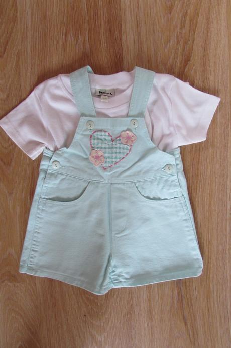 Kraťasy s tričkom, benniny,80