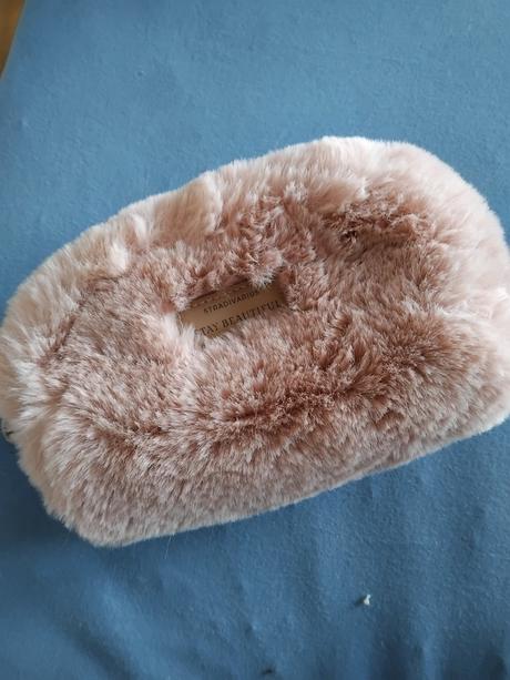 Kabelka taštička do ruky, stradivarius