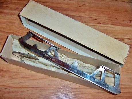 Nože na korčule,v orig.škatuli, 