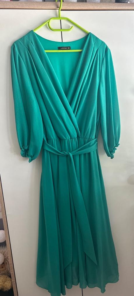 Spoločenské šaty, 46