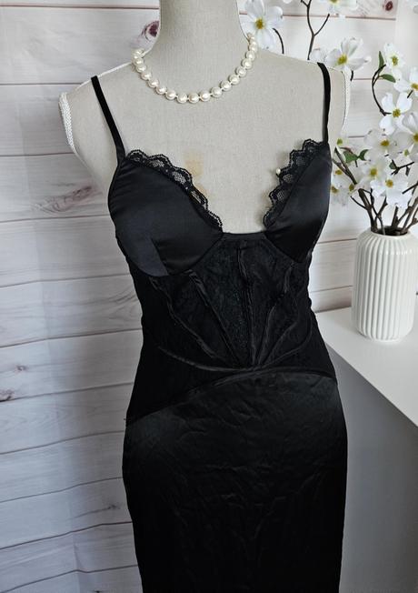 Krásne sexi šaty, 36