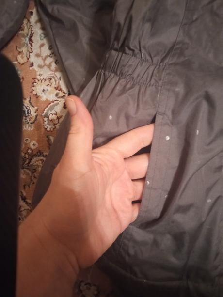 Prechodná bodkovaná bunda, 146