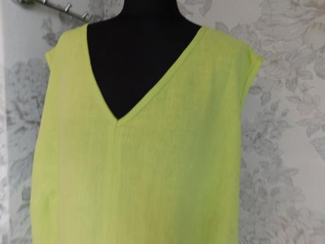 Luxusny lanovy top, 54