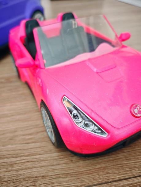 Barbie auto kabriolet,