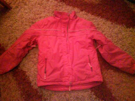 Bunda s kapuckou, 152