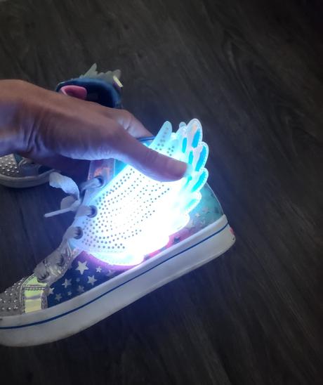 Svietiace skechers wings, skechers,31