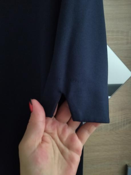 Tmavomodré pohodlné šaty, l