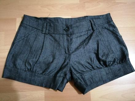 Dámske kraťasy, 38