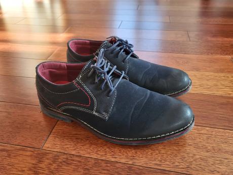 Zachovalé topánky, 40