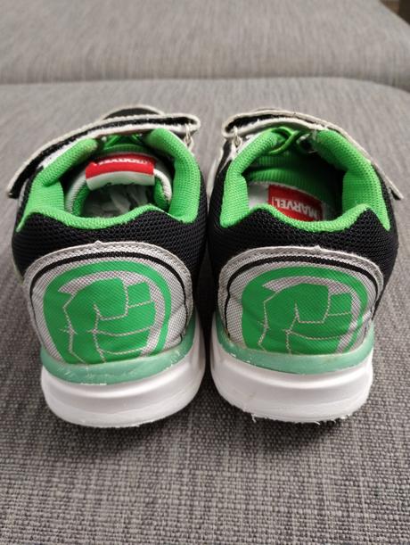 Svietiace tenisky hulk, marvel,33