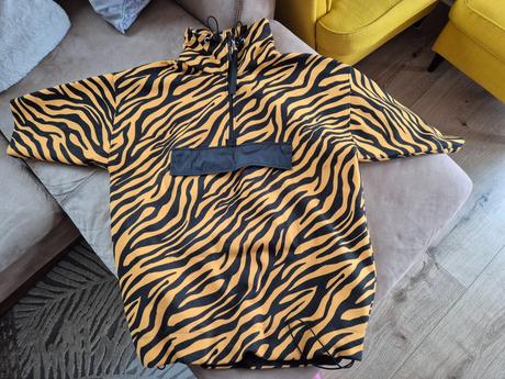 Ovesize mikina /vesta, 46