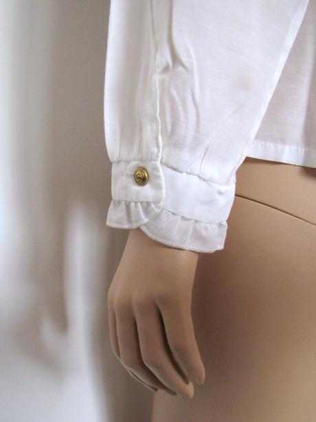 Blúzka s volánmi a stojačikom, m