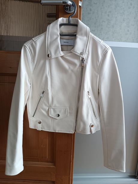 Biela koženka barshka, s